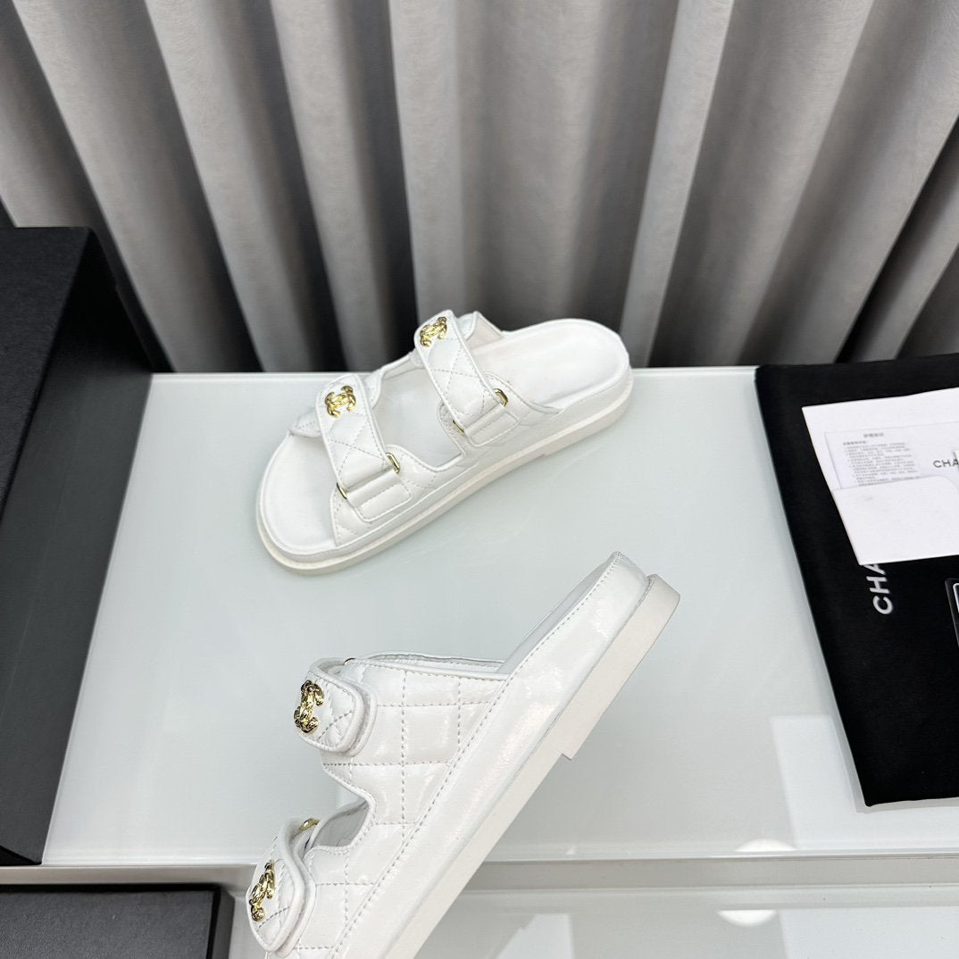 CHANEL dad sandals white patent lambskin mules